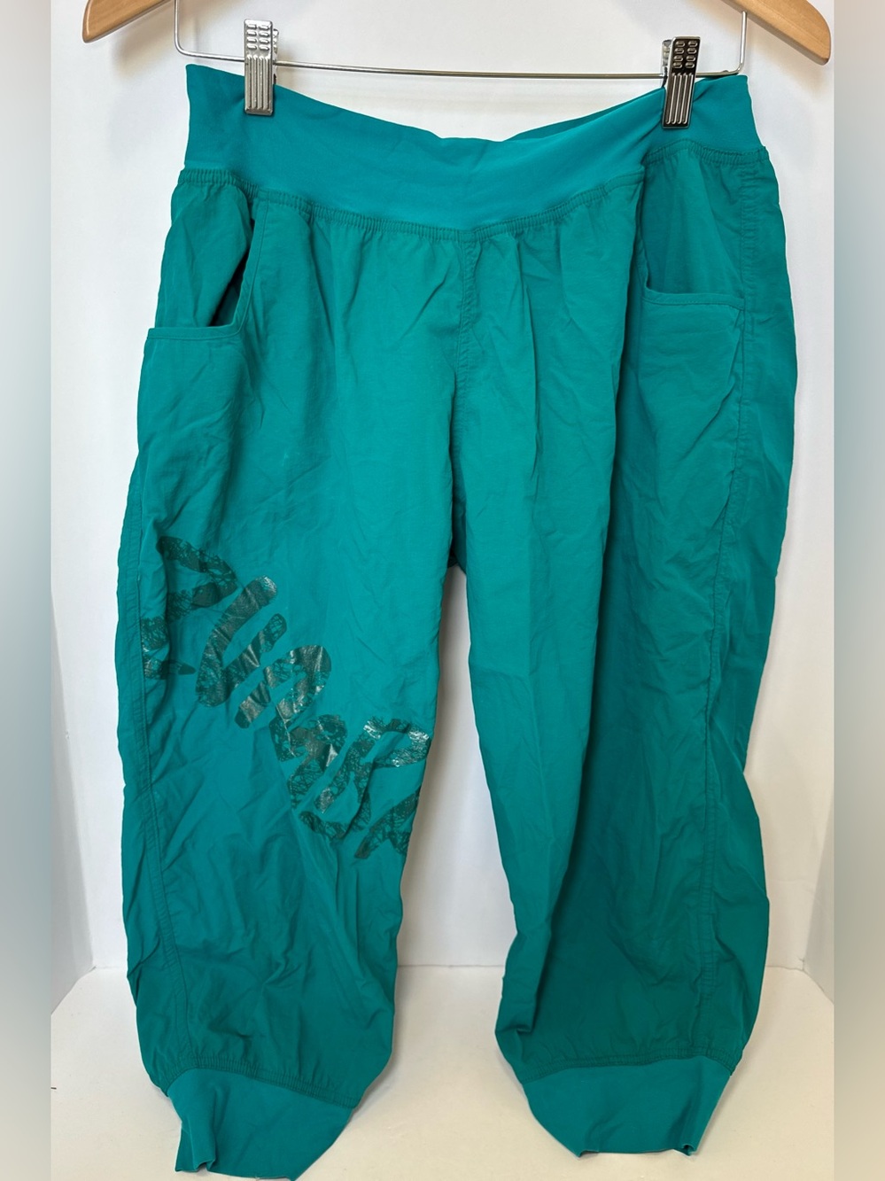 Zumba Fitness cropped harem/jogger style workout pants large